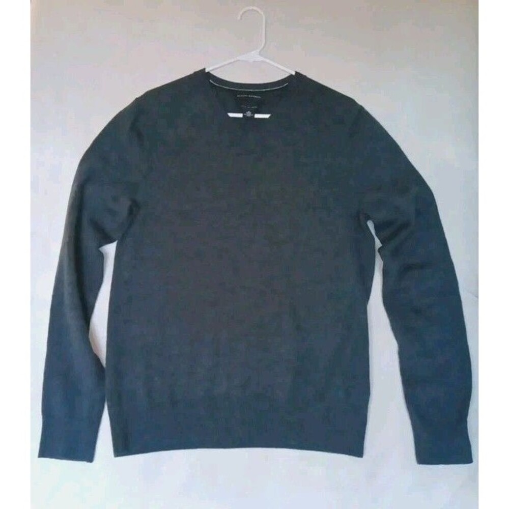 Banana Republic 100% Merino Wool V-Neck Sweater Italian Yarn Size Med *Hole